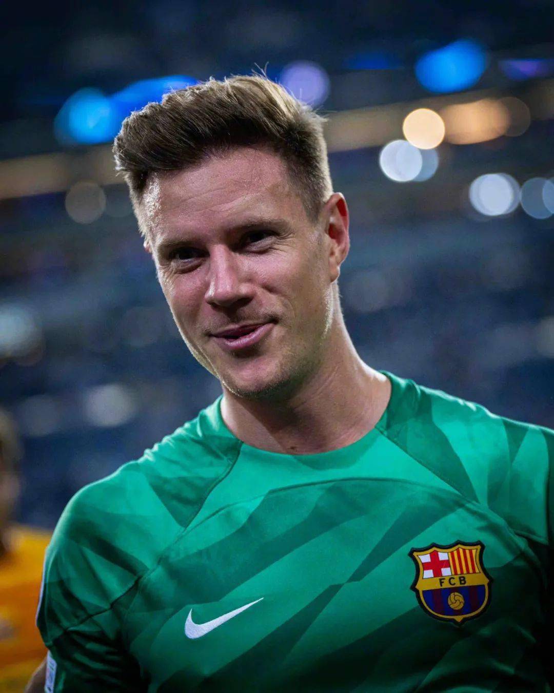 关于里程碑夜！波尔图刷新队史纪录，德国杯赛后刷纪录，更衣室稳定，纪律约束更严格的信息